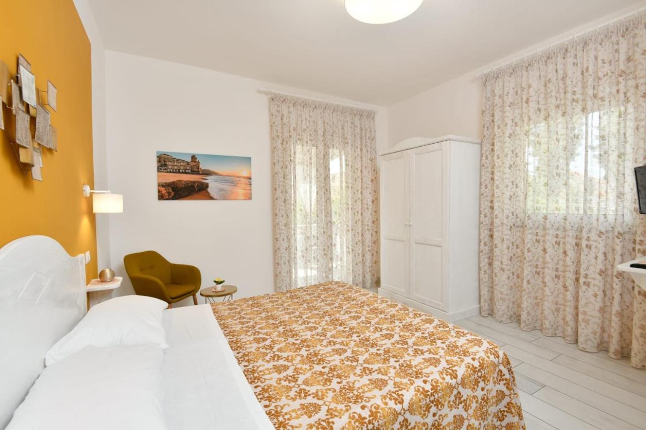 B&B Incentro Santa Maria di Castellabate Bagian luar foto